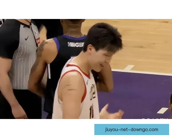 杨瀚森20分7篮板对决勇士旧将 混音未能逆转卫冕冠军遗憾失利